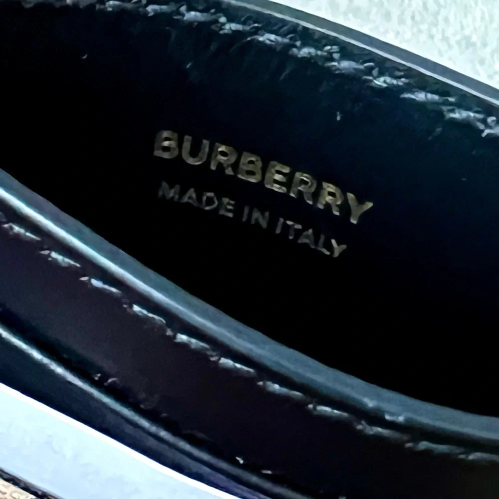 Burberry Check Card Case in Black - Picture 8 of 9